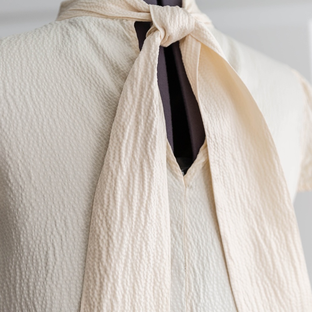 BCBG Max Azria 100% silk blouse